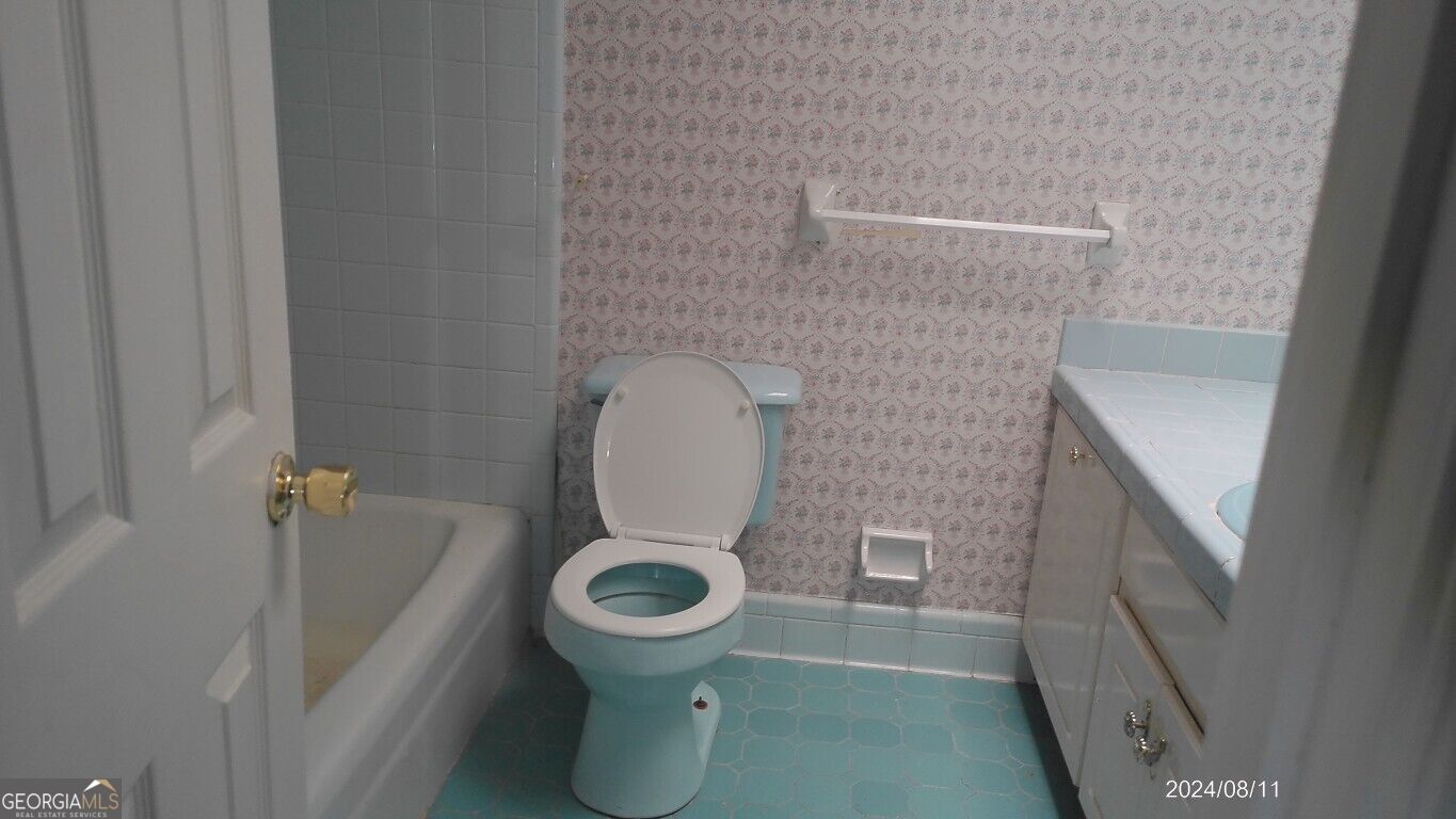 2301 Juniper Drive Property Photo 8