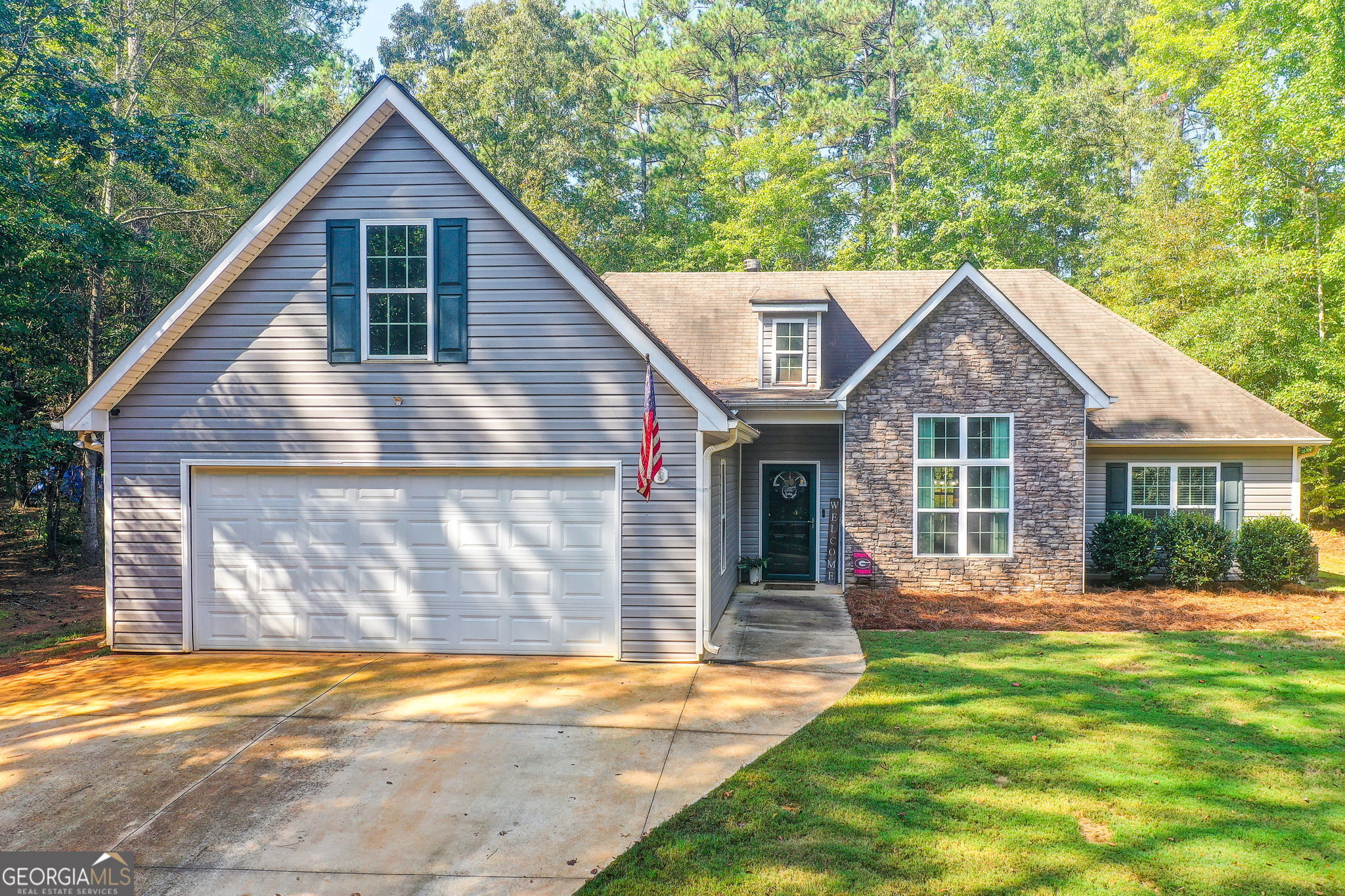 190 Pebble Creek Drive Property Photo 1