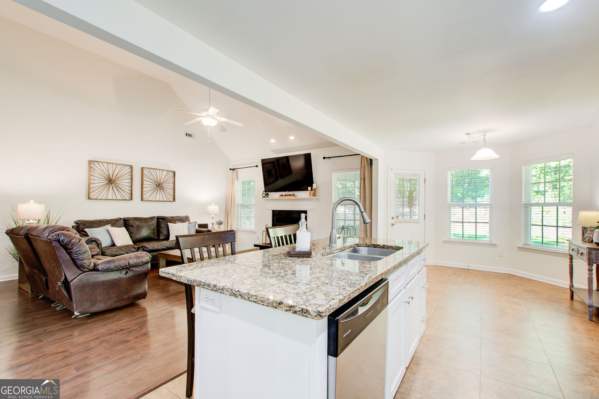190 Pebble Creek Drive Property Photo 8