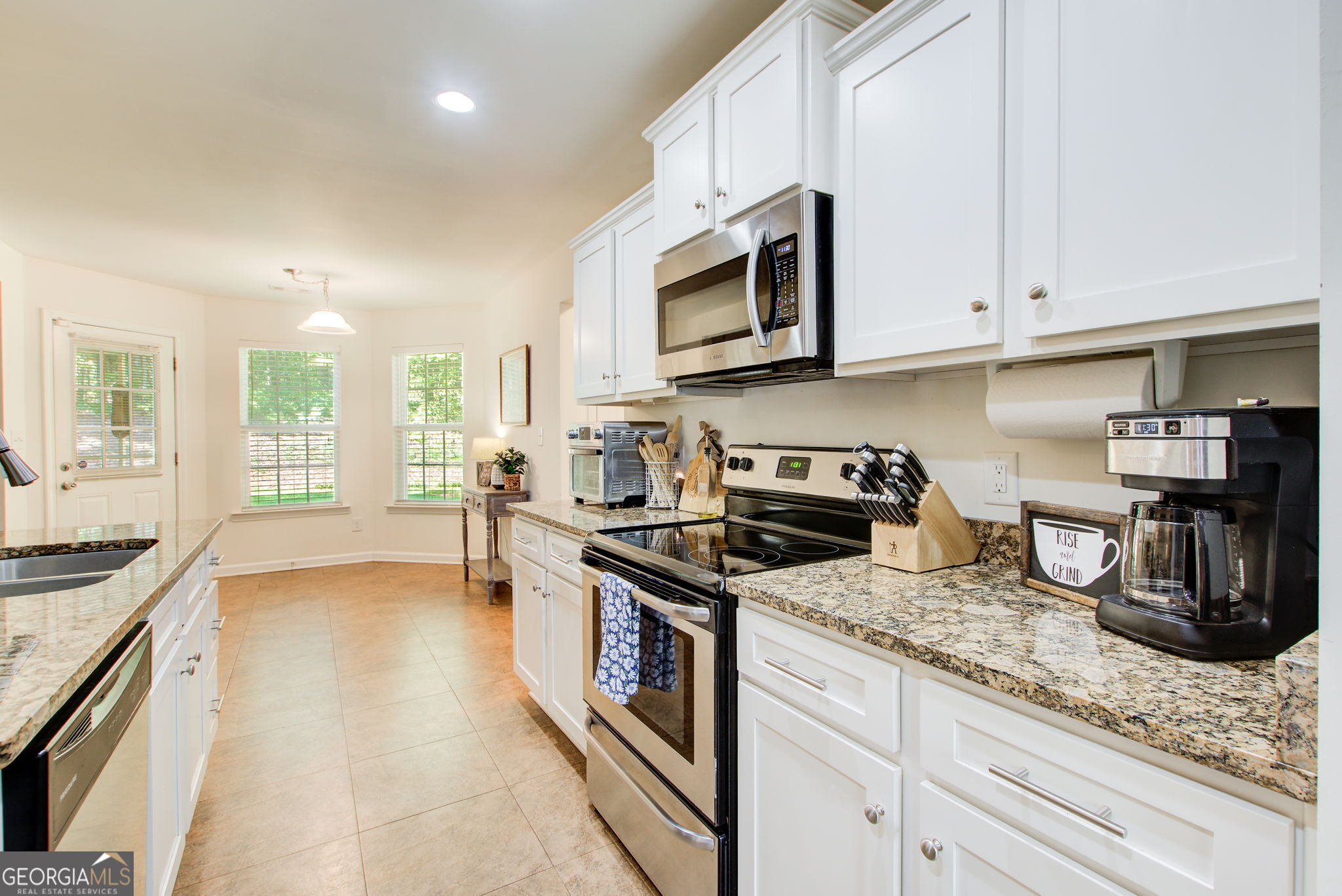 190 Pebble Creek Drive Property Photo 9