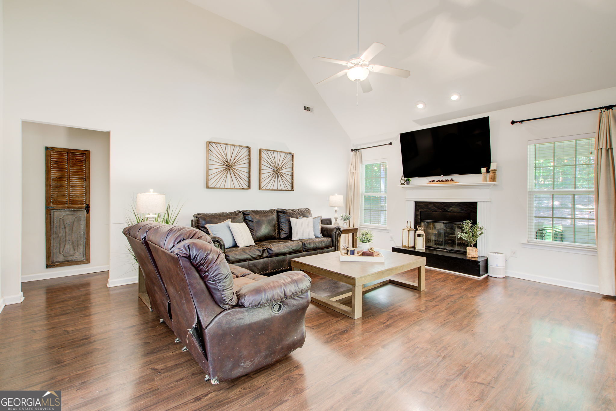 190 Pebble Creek Drive Property Photo 14