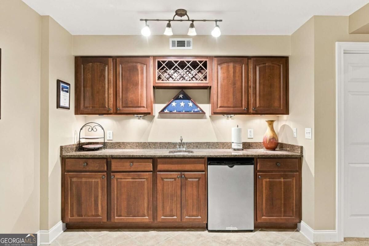 2150 Roos Place Ne Property Photo 46