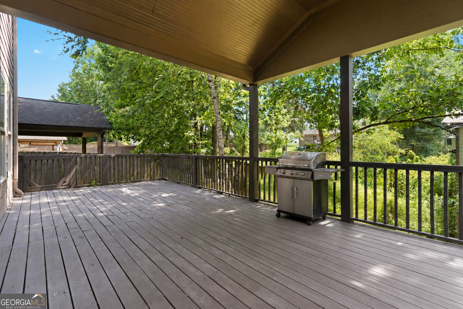 2618 Lake Manor Circle Property Photo 28