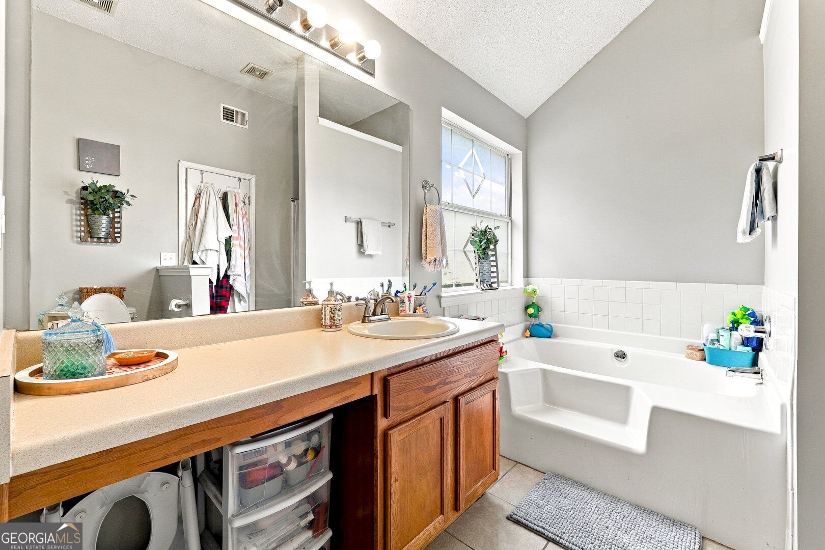 157 Hamilton Drive Property Photo 17