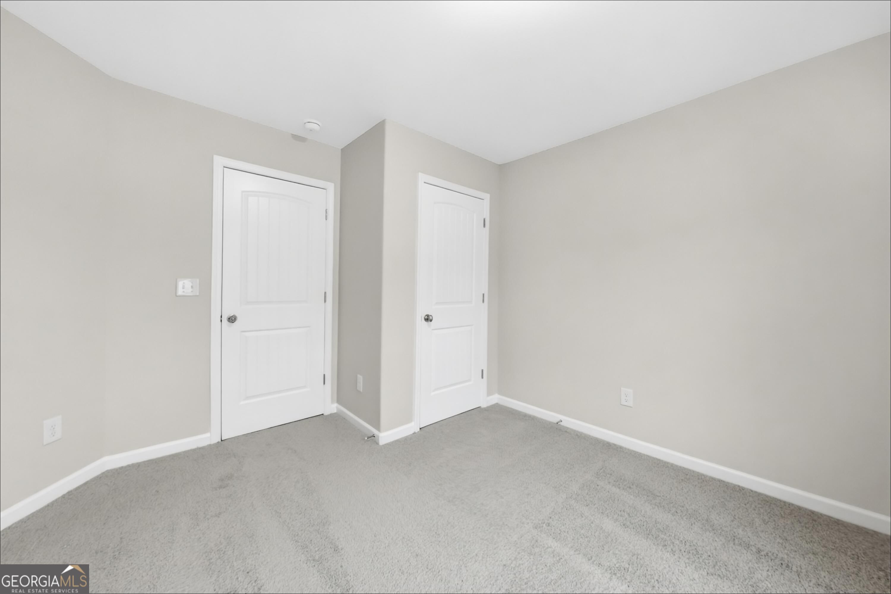 256 Leland Lane Property Photo 15
