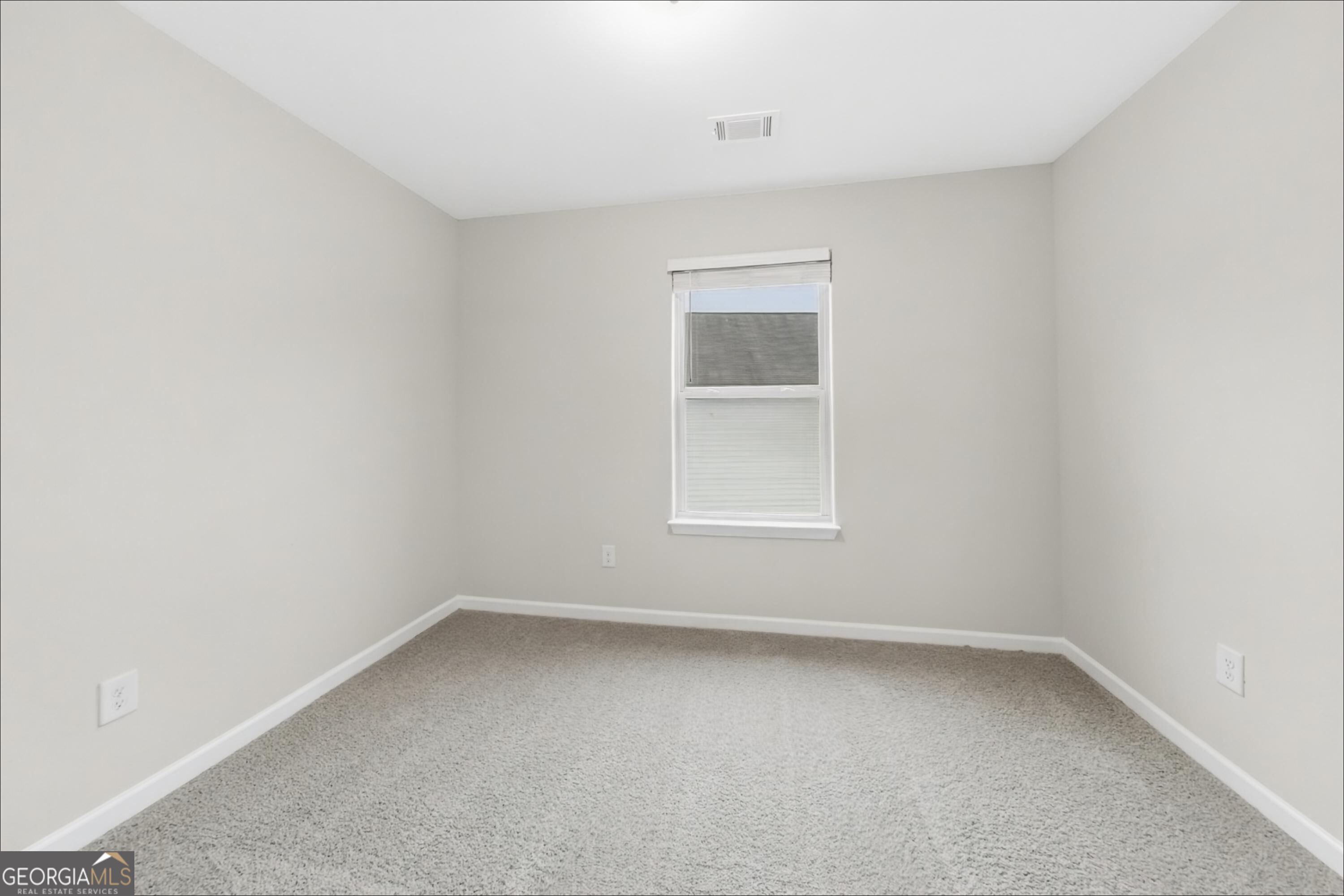 256 Leland Lane Property Photo 16