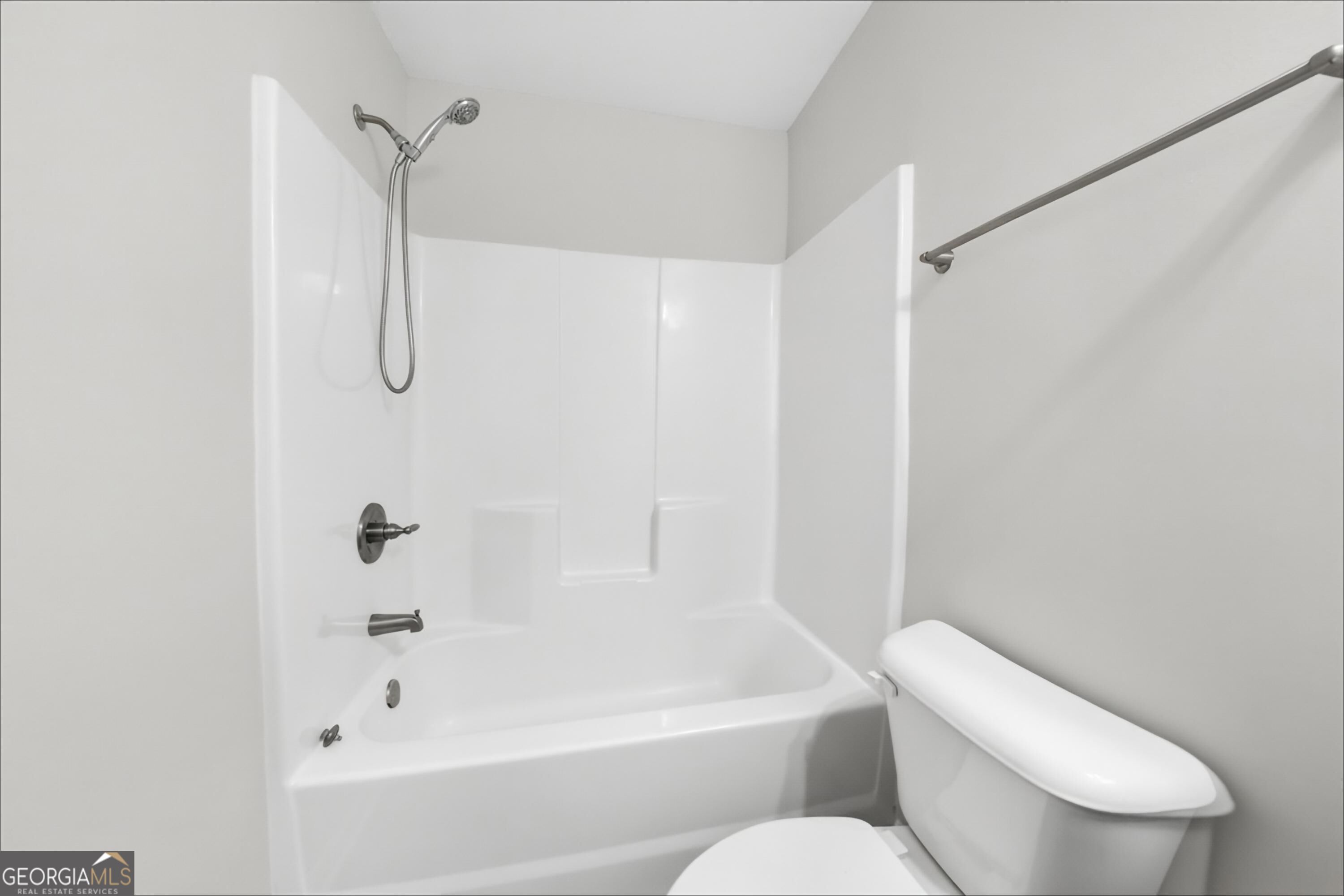 256 Leland Lane Property Photo 20