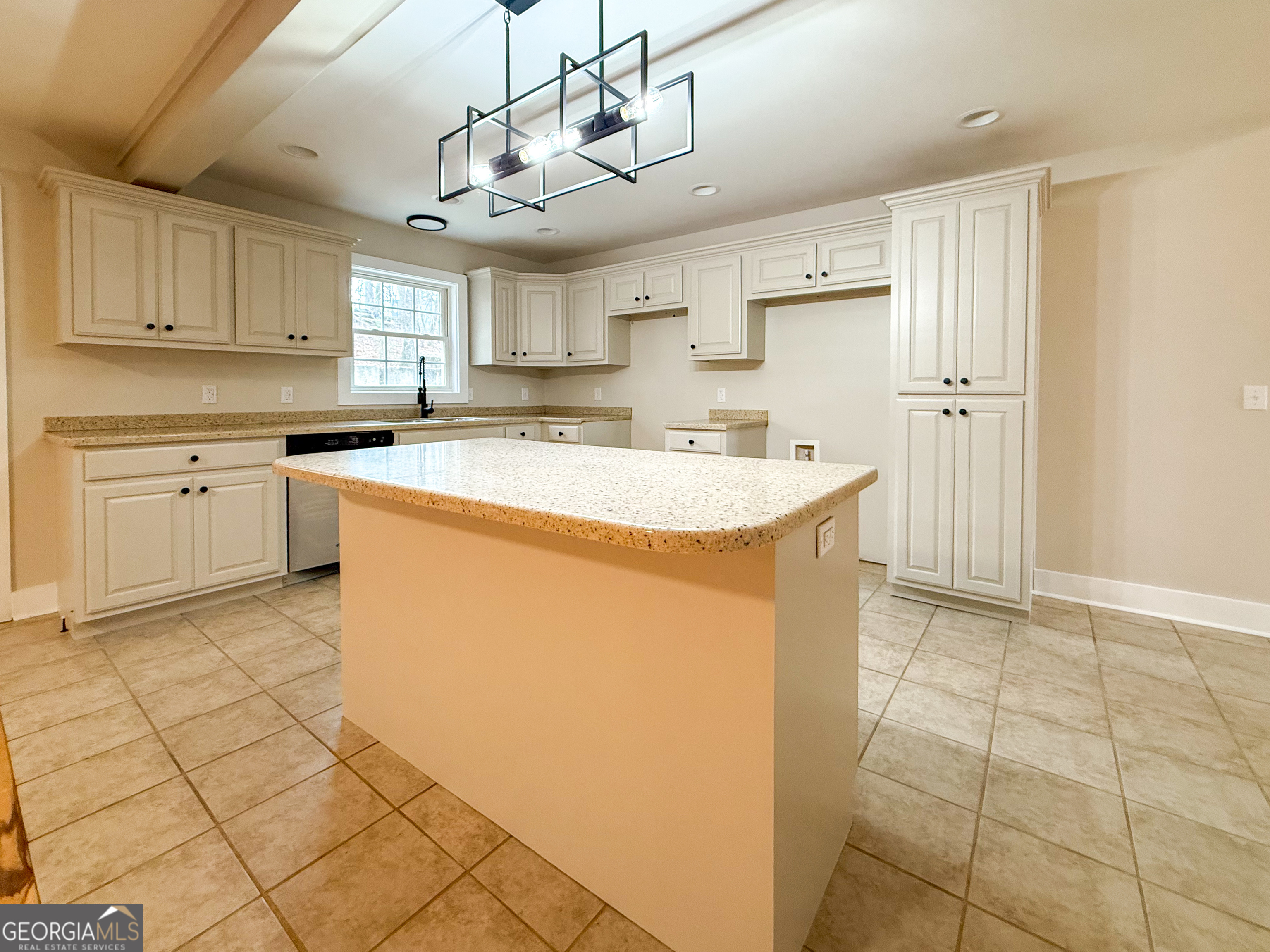 6980 Highway 115 E Property Photo 5