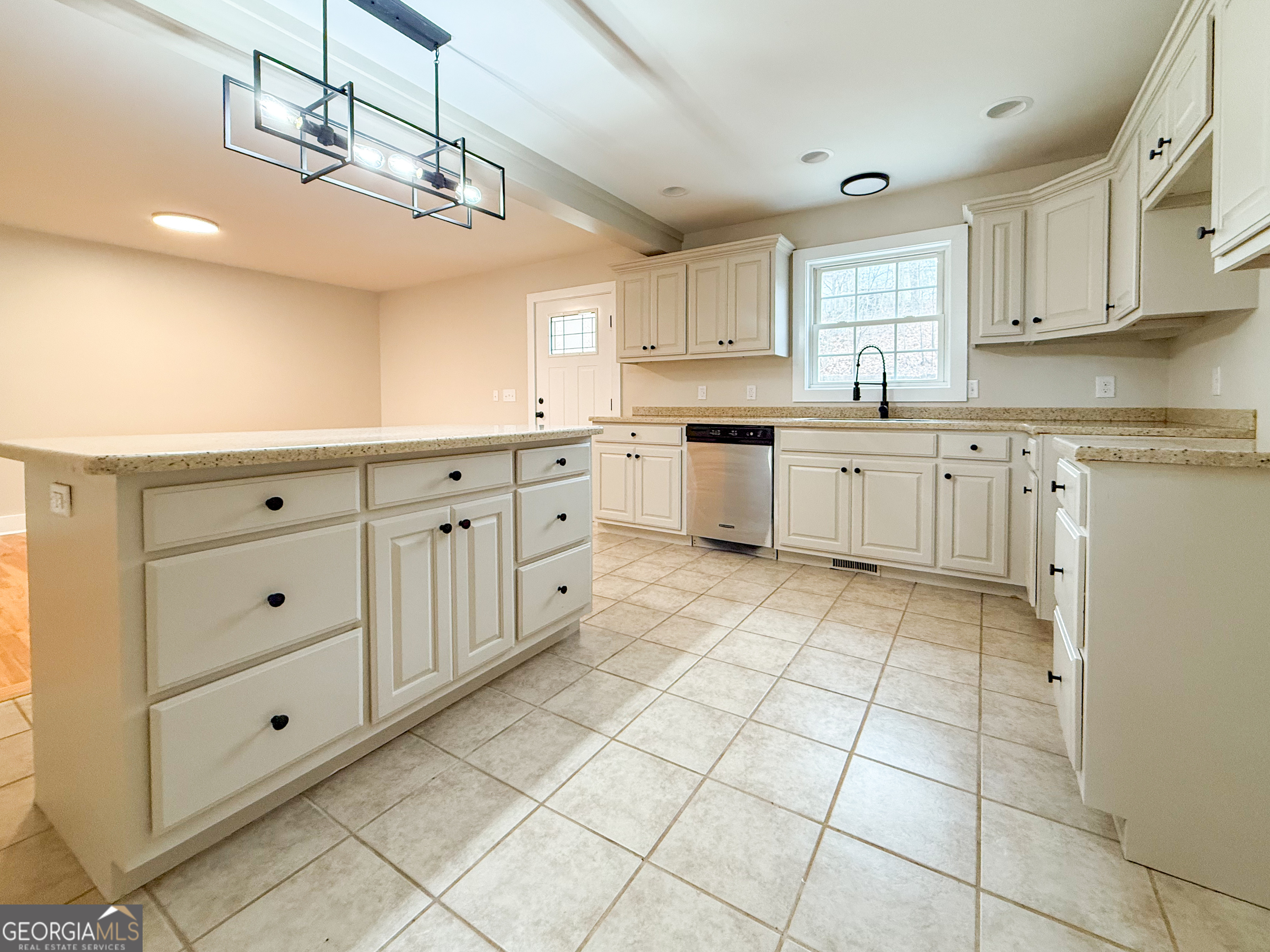 6980 Highway 115 E Property Photo 6