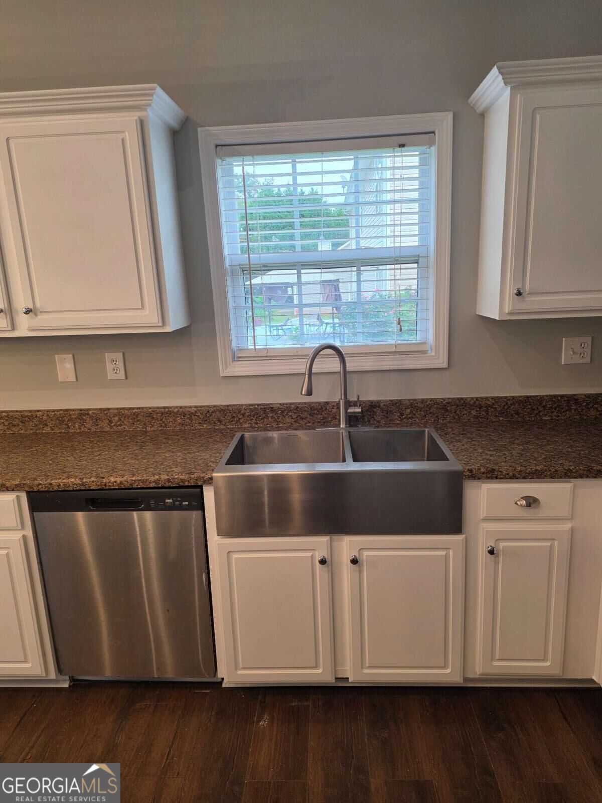 35 Montgomery Court Property Photo 12