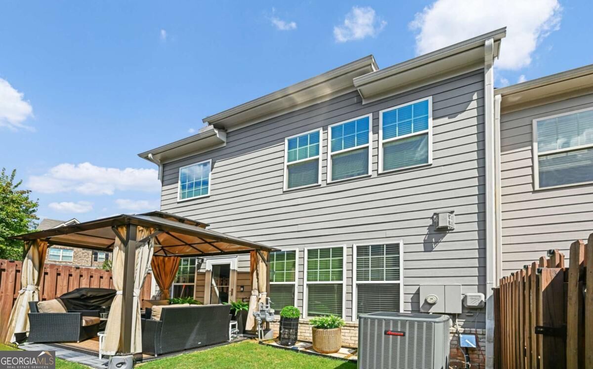 195 Senna Street Property Photo 38