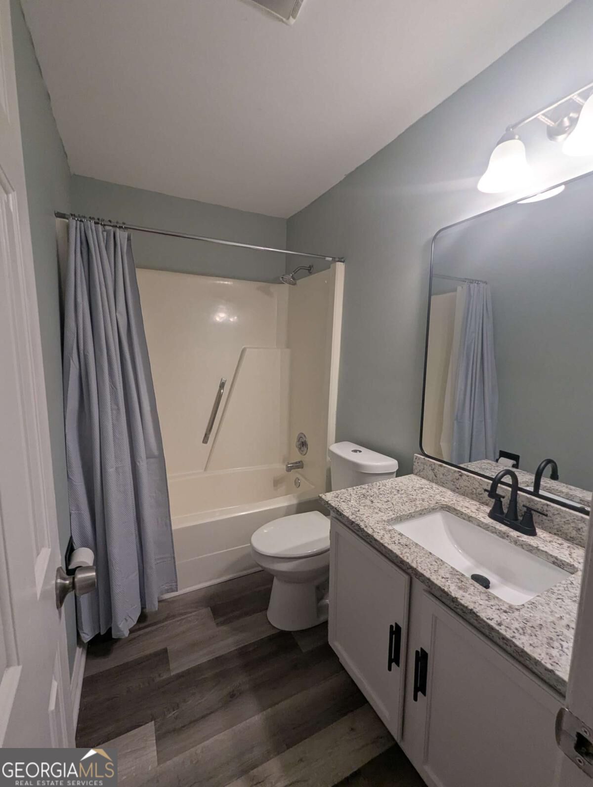 1611 Creek Pond Cove Property Photo 8