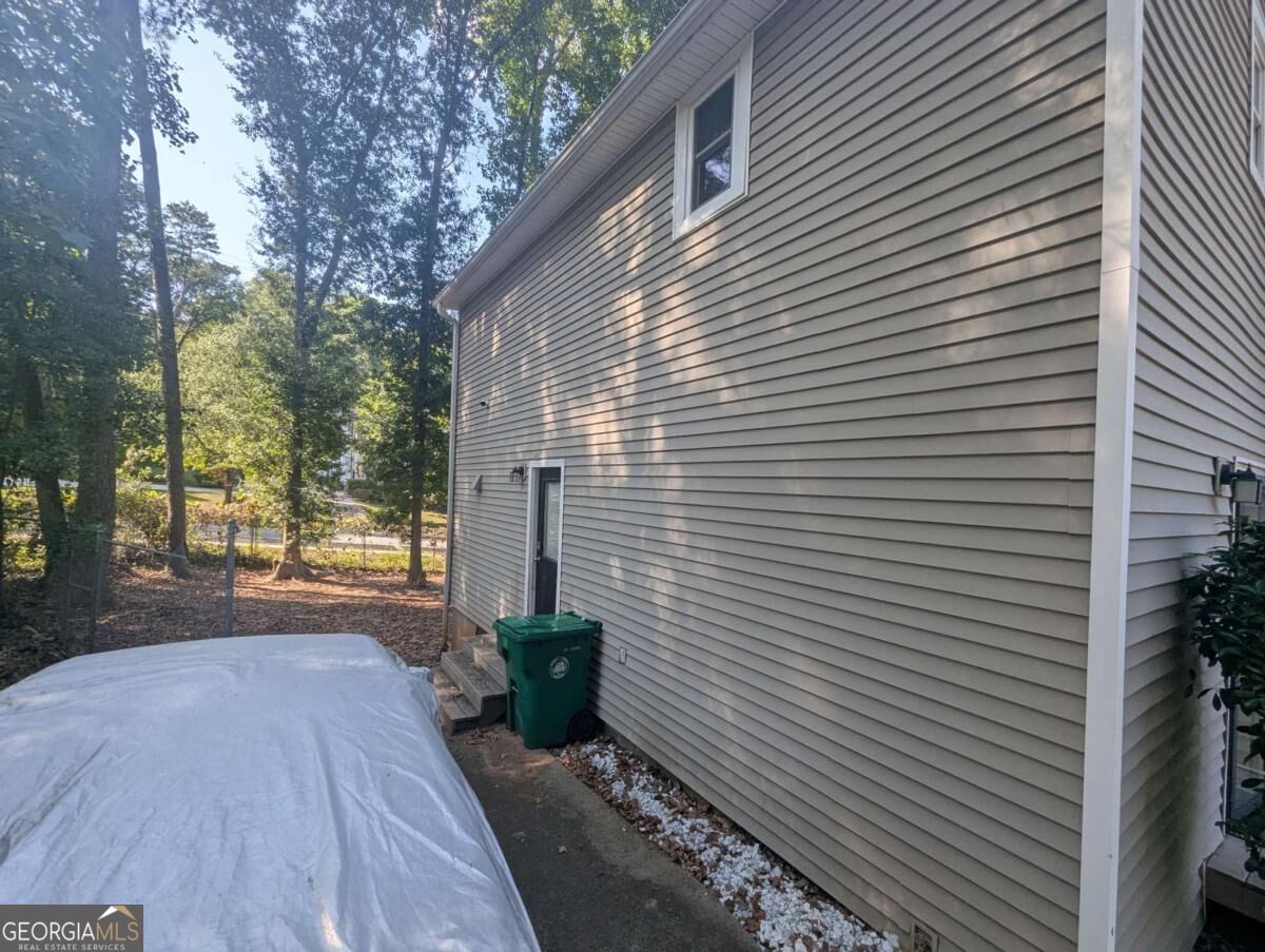 1611 Creek Pond Cove Property Photo 22