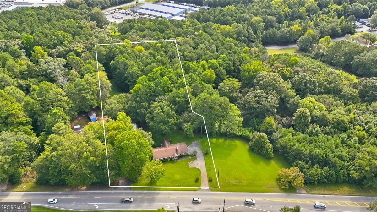329 Hiram Douglasville Highway Property Photo 1