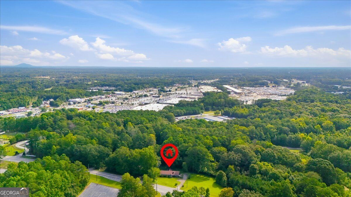 329 Hiram Douglasville Highway Property Photo 3