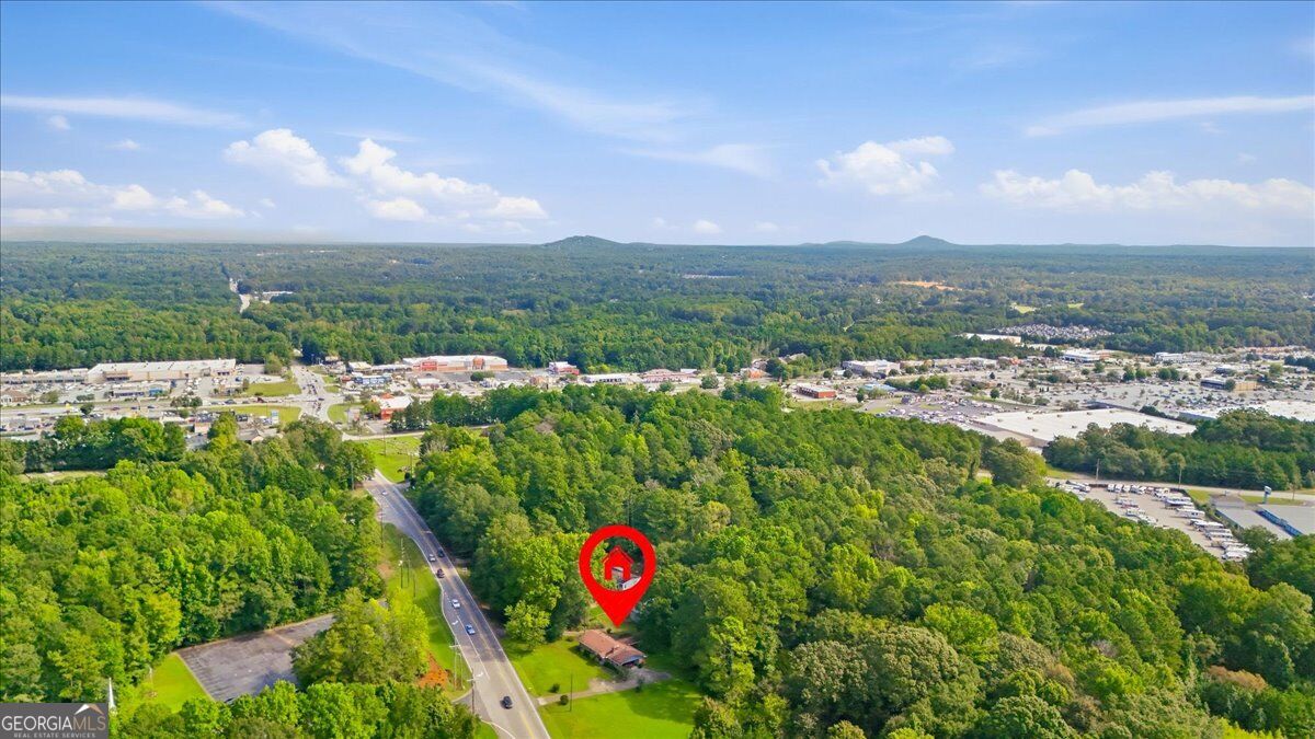 329 Hiram Douglasville Highway Property Photo 4