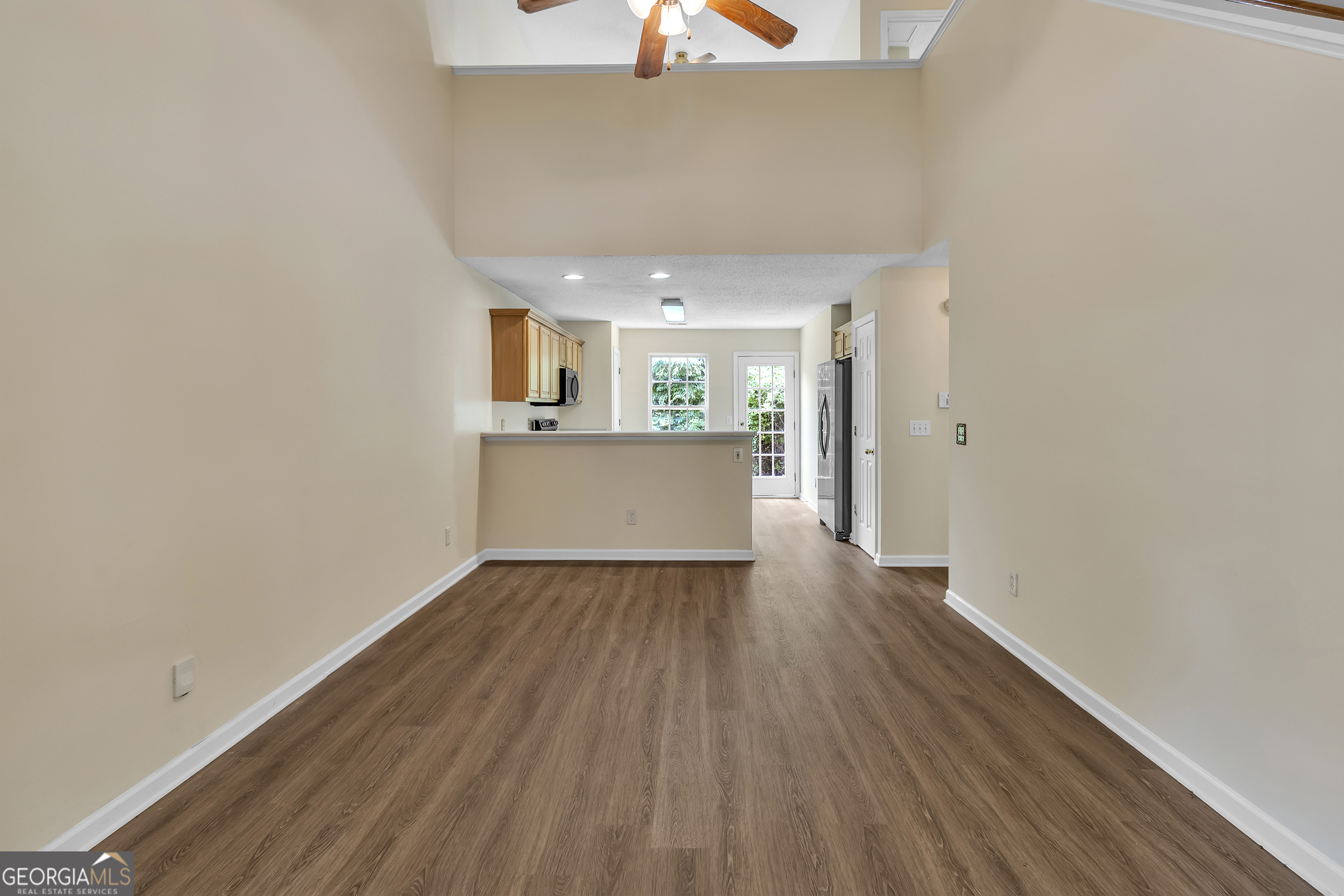 167 London Drive Property Photo 8
