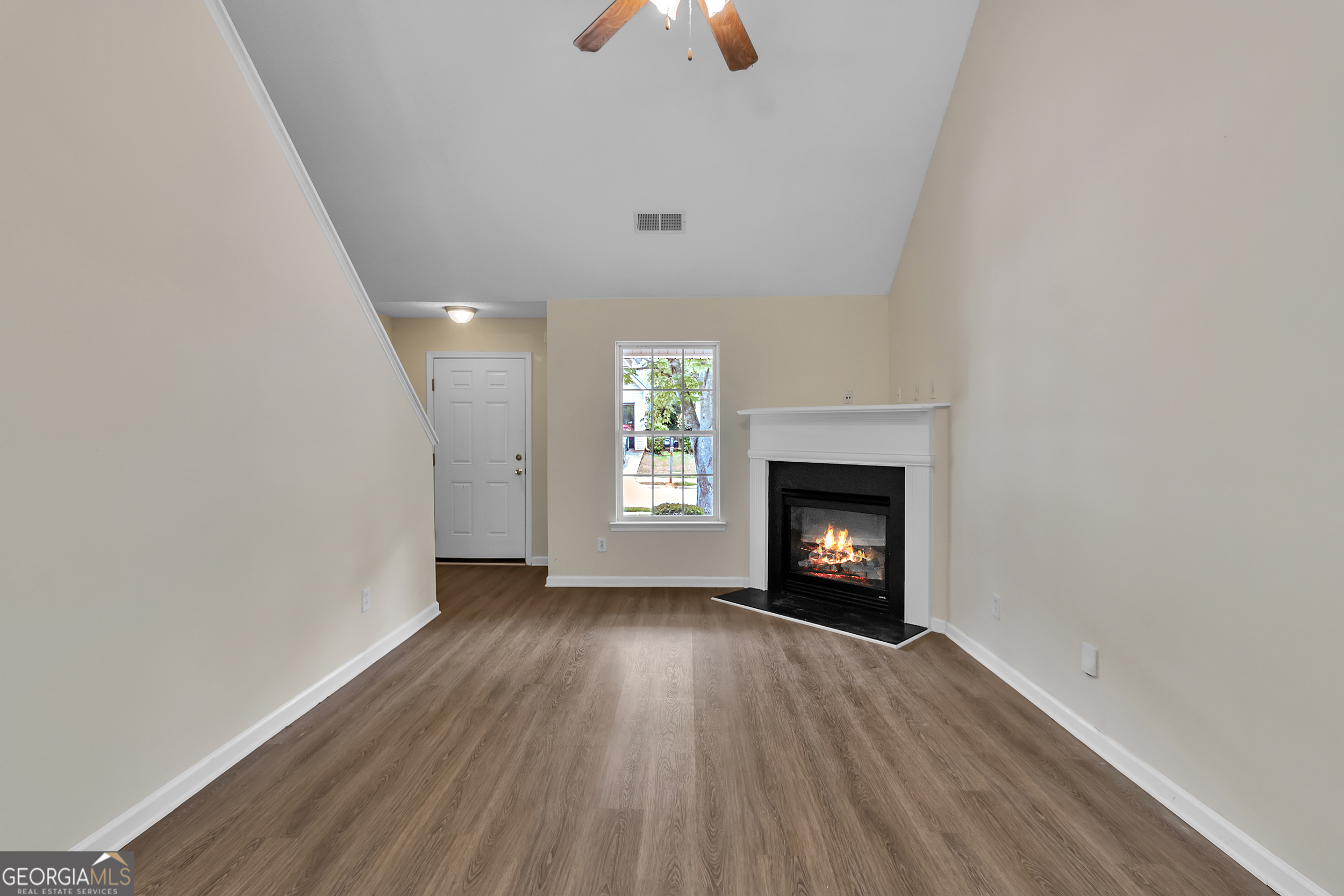 167 London Drive Property Photo 9