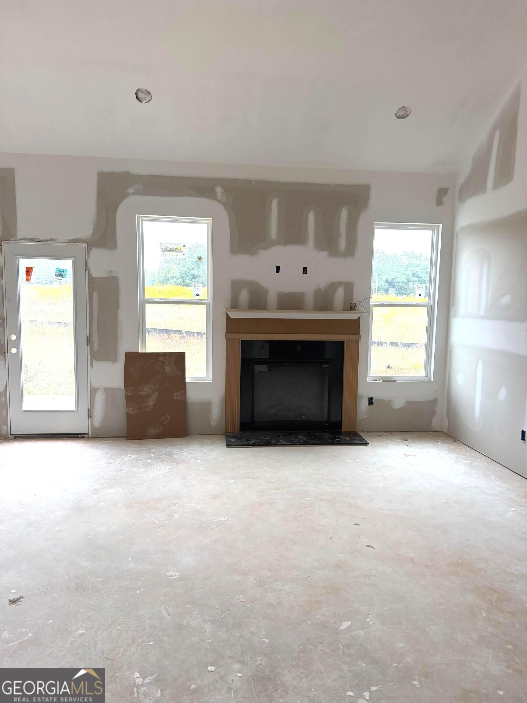 67 Oak Road Property Photo 4