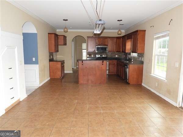 532 Mustang Lane Ne Property Photo 5
