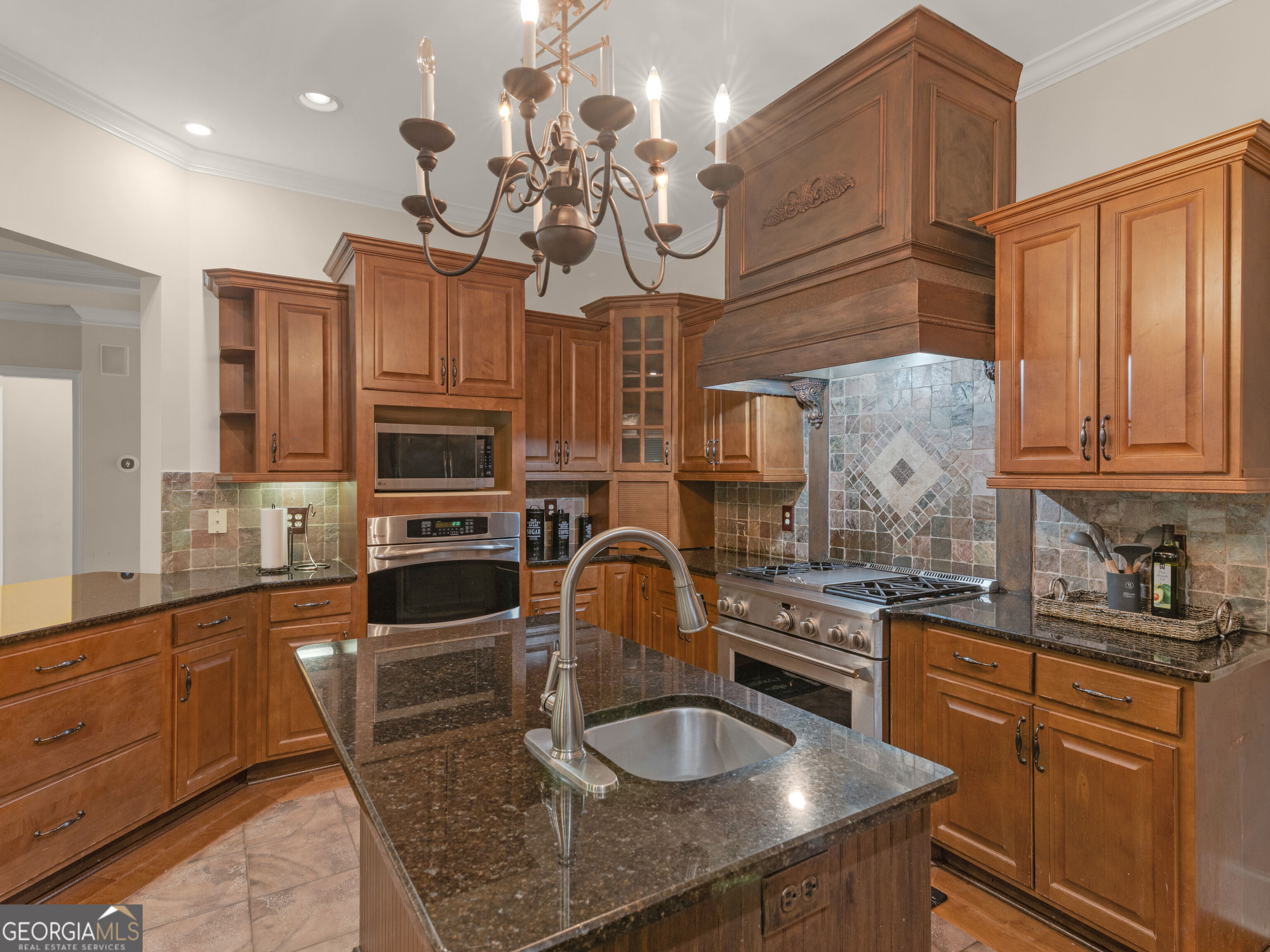 105 Whitestone Drive Property Photo 32
