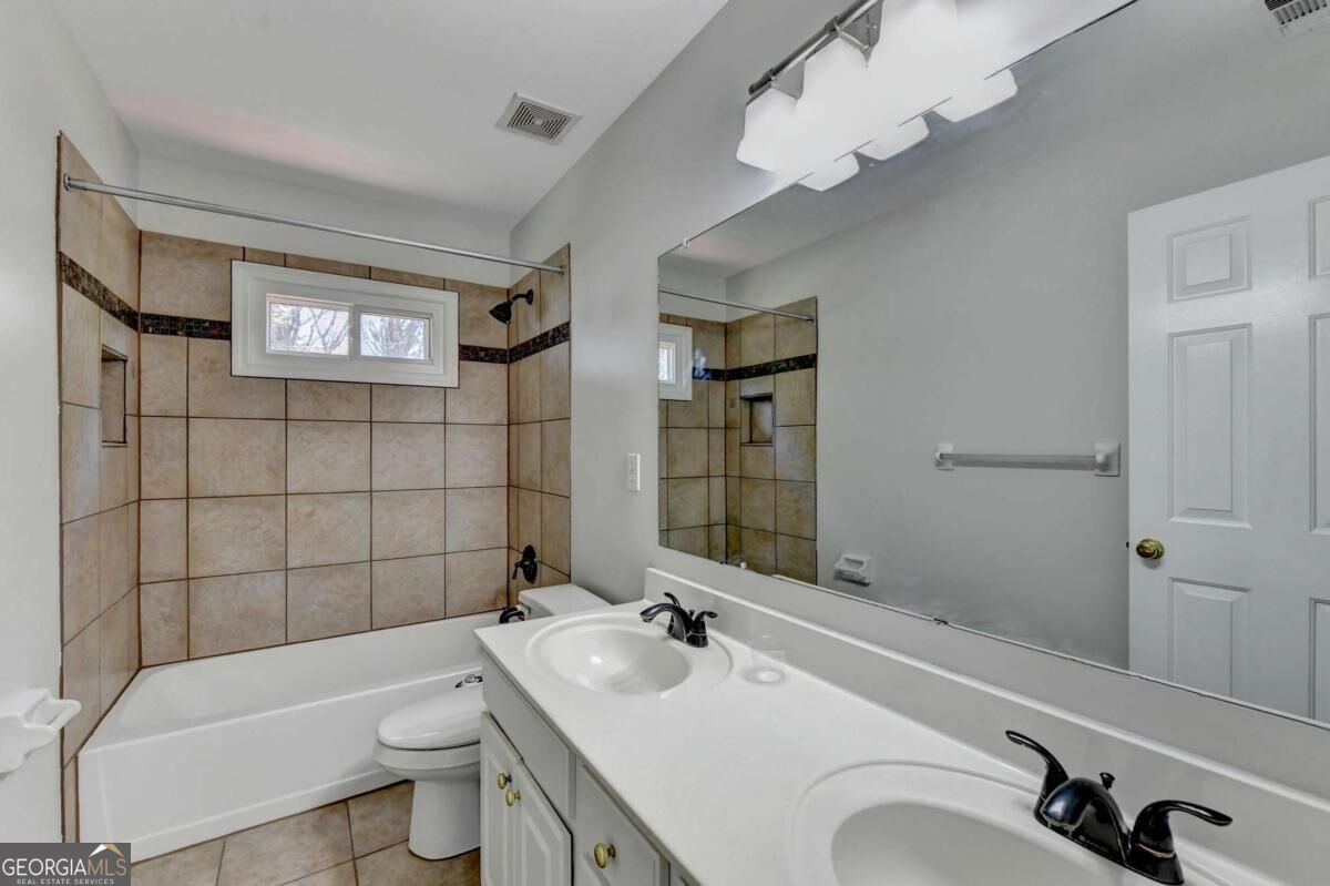 2835 Crestmont Court Property Photo 44