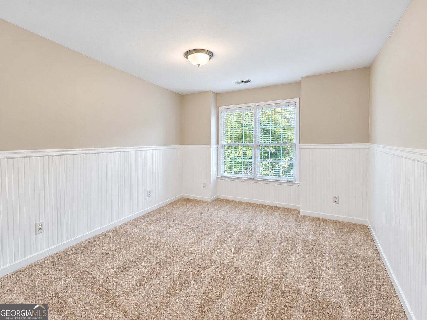 90 Whitegrass Way Property Photo 22