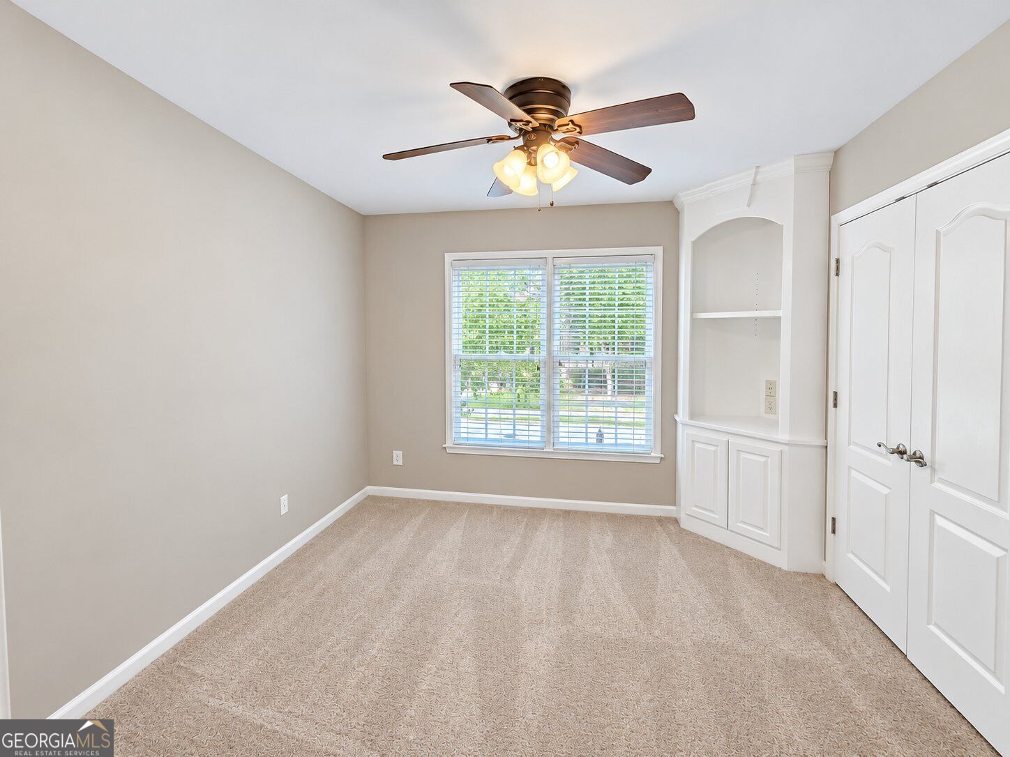 90 Whitegrass Way Property Photo 23