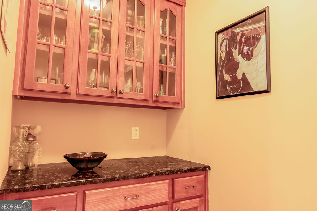 209 Suffolk Way Property Photo 18