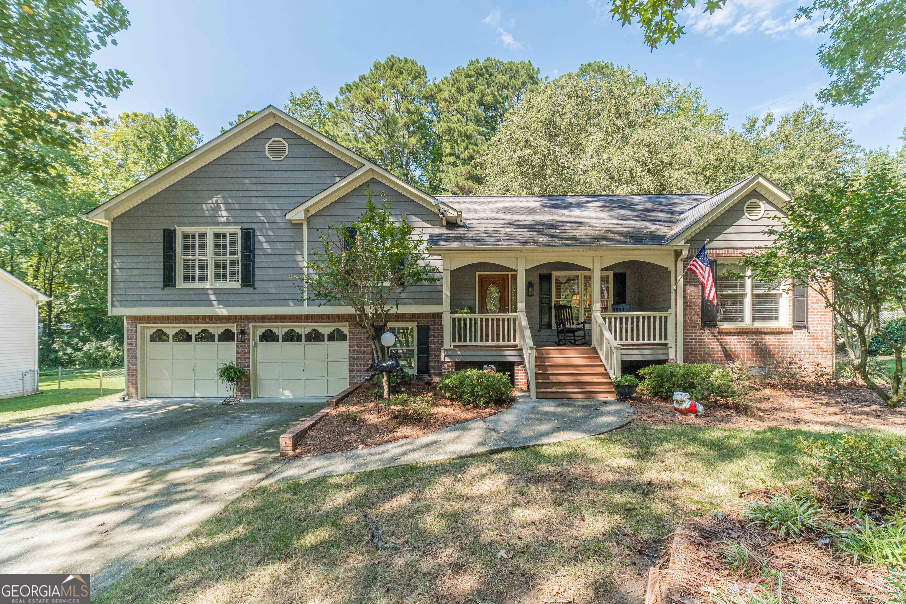 2759 Lanier Drive Property Photo 1