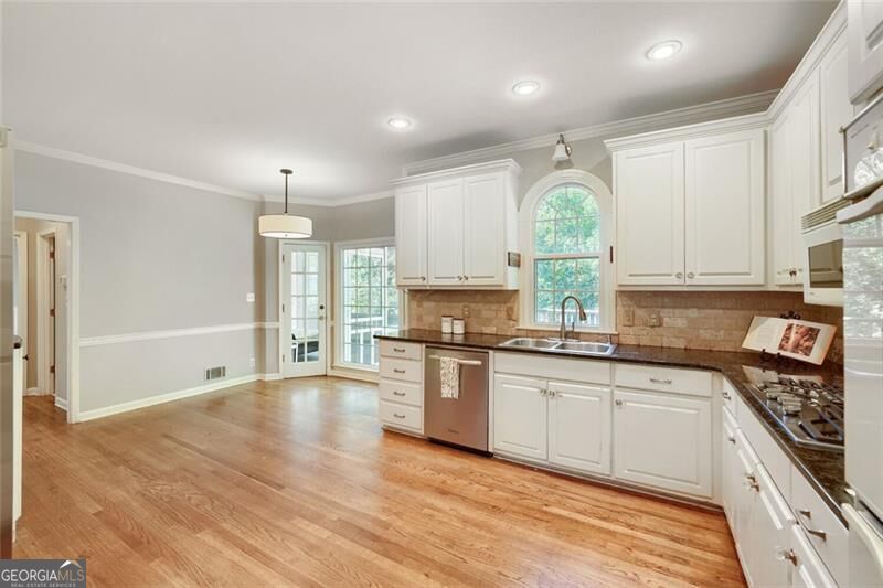330 S Satinwood Place Property Photo 6