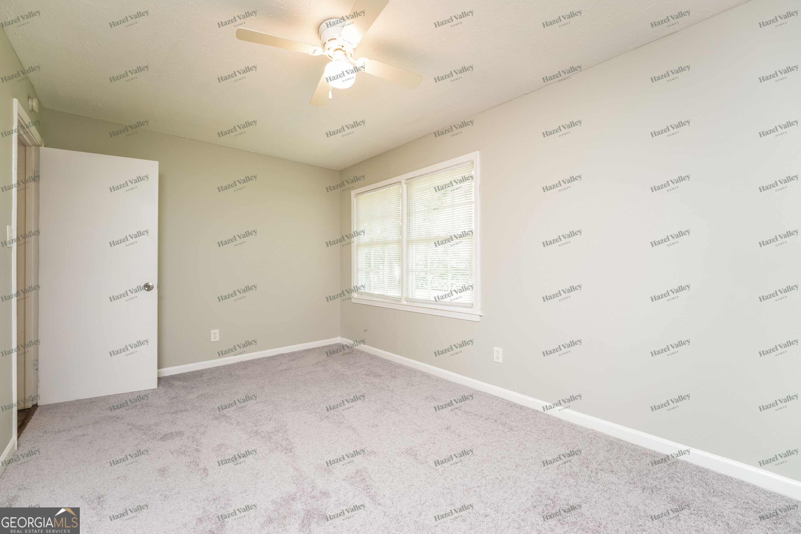 10131 Hidden Branches Way Ne Property Photo 3