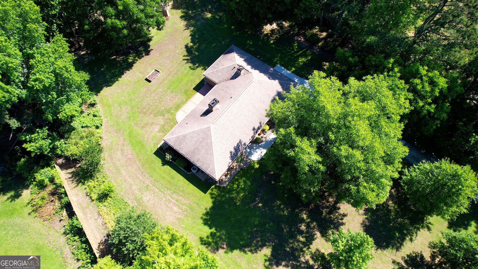 647 E Mays Road Property Photo 4