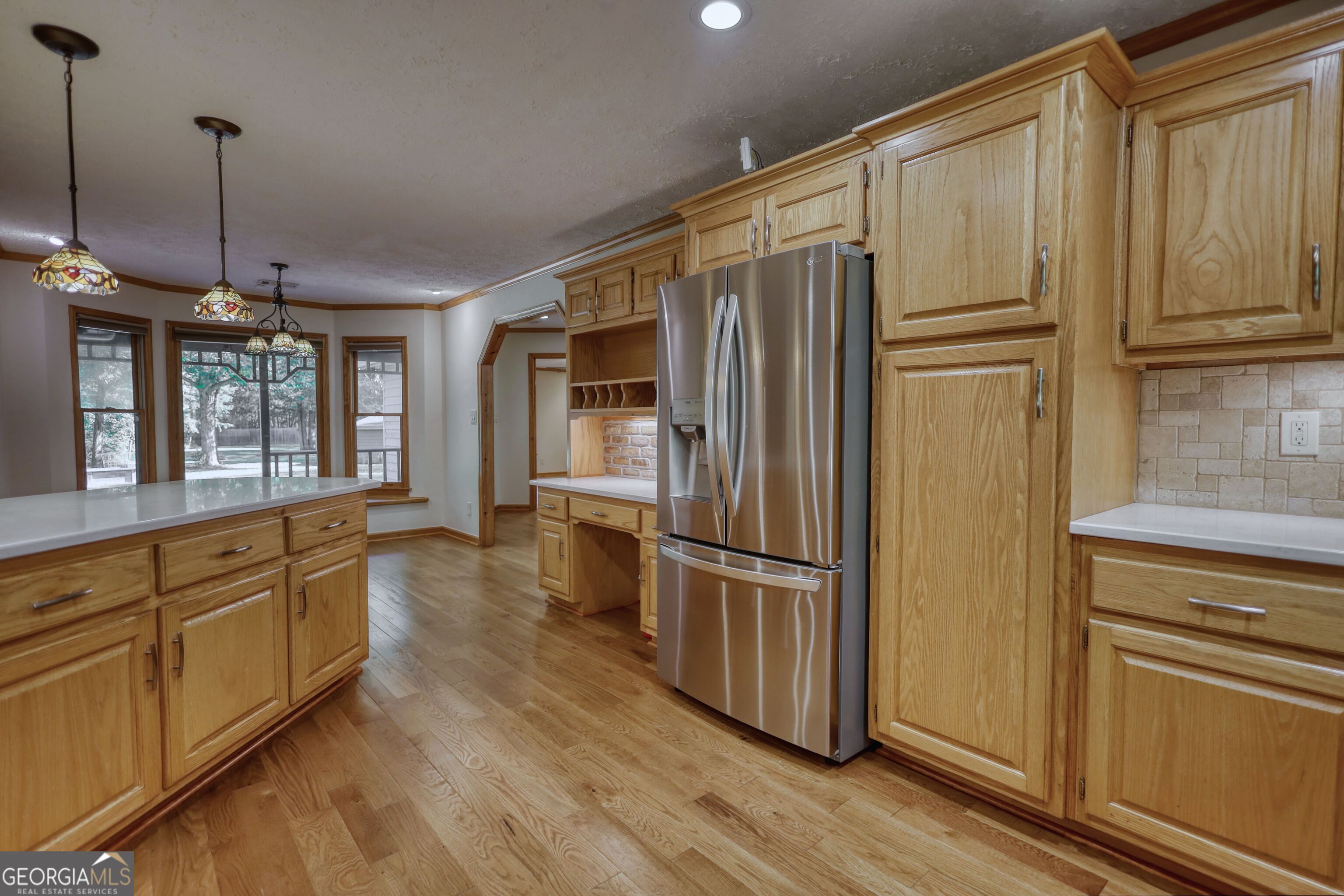 647 E Mays Road Property Photo 16