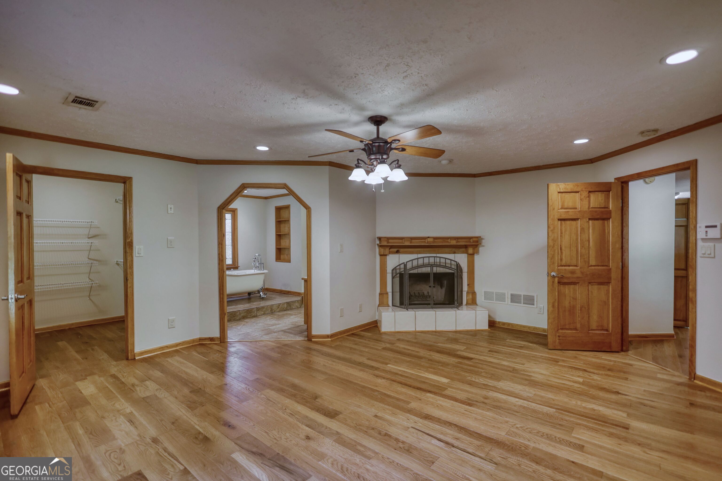 647 E Mays Road Property Photo 24