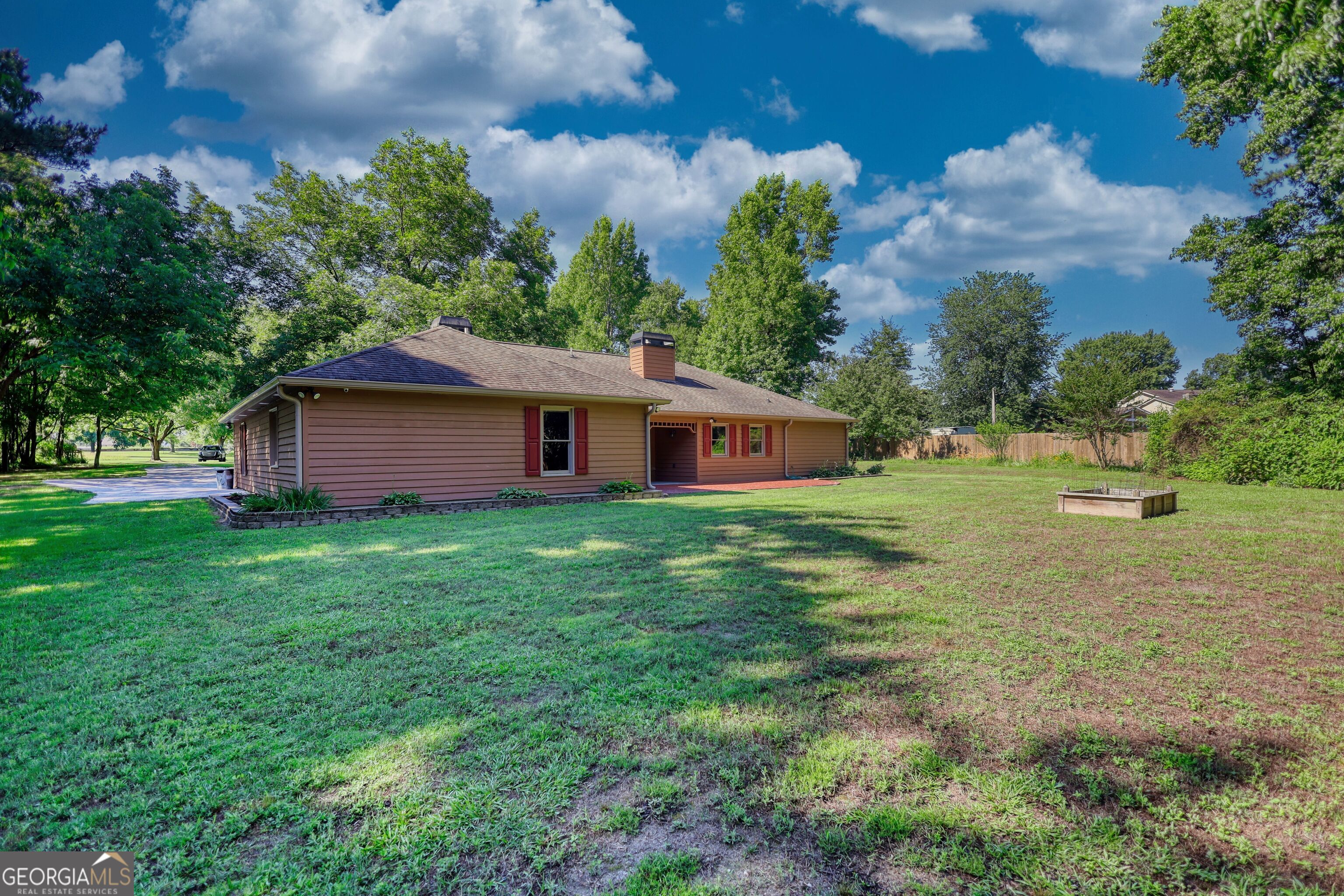647 E Mays Road Property Photo 65