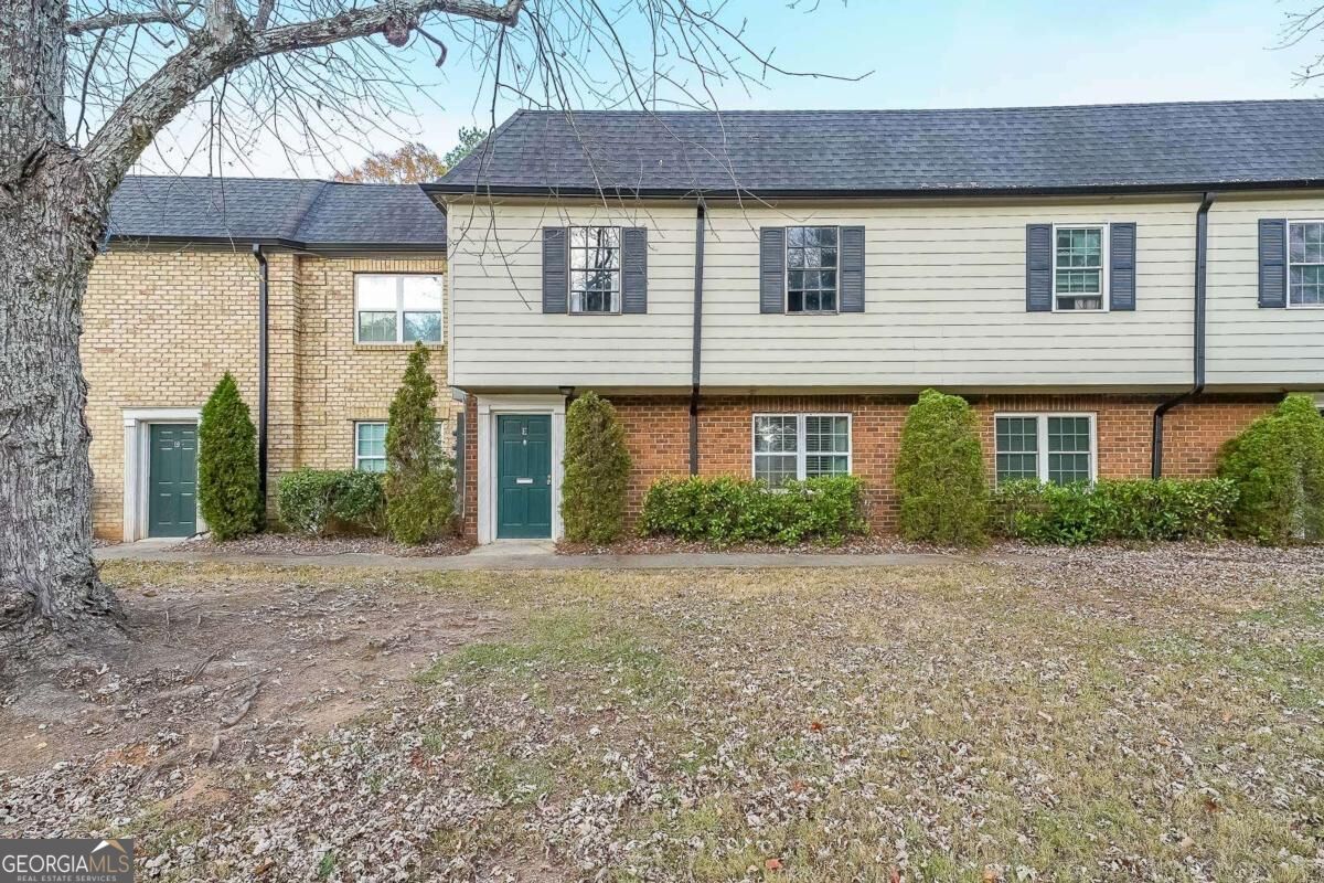 400 Winding River Drive Property Photo 2