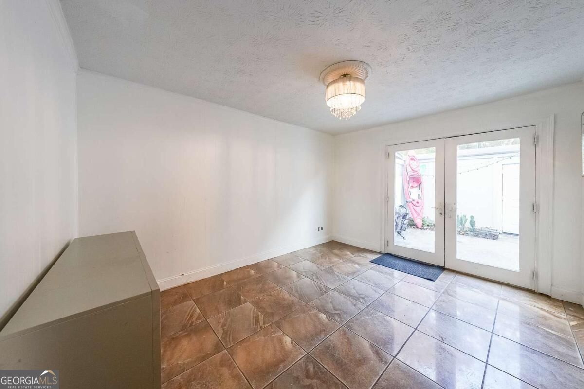 400 Winding River Drive Property Photo 7