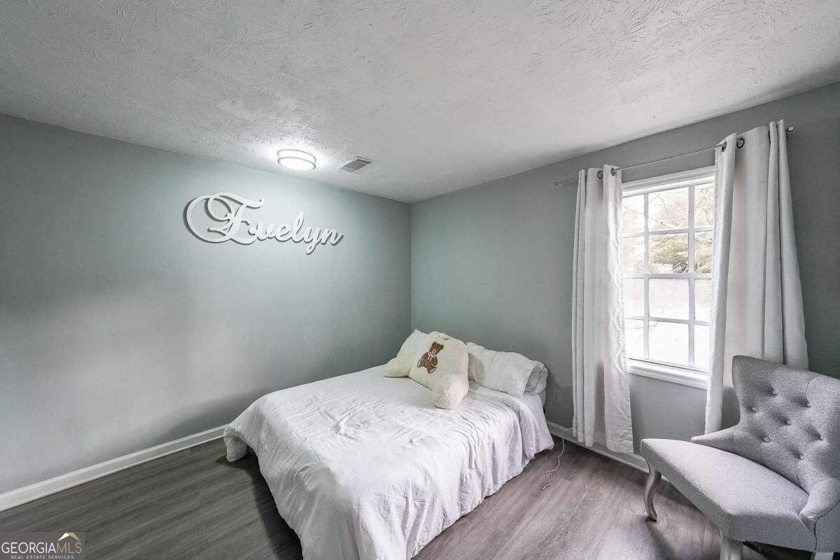 400 Winding River Drive Property Photo 22