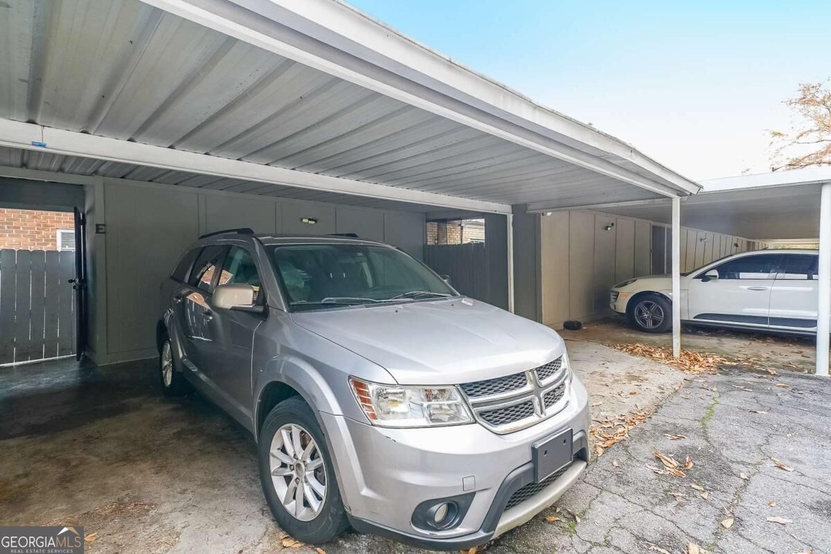 400 Winding River Drive Property Photo 29