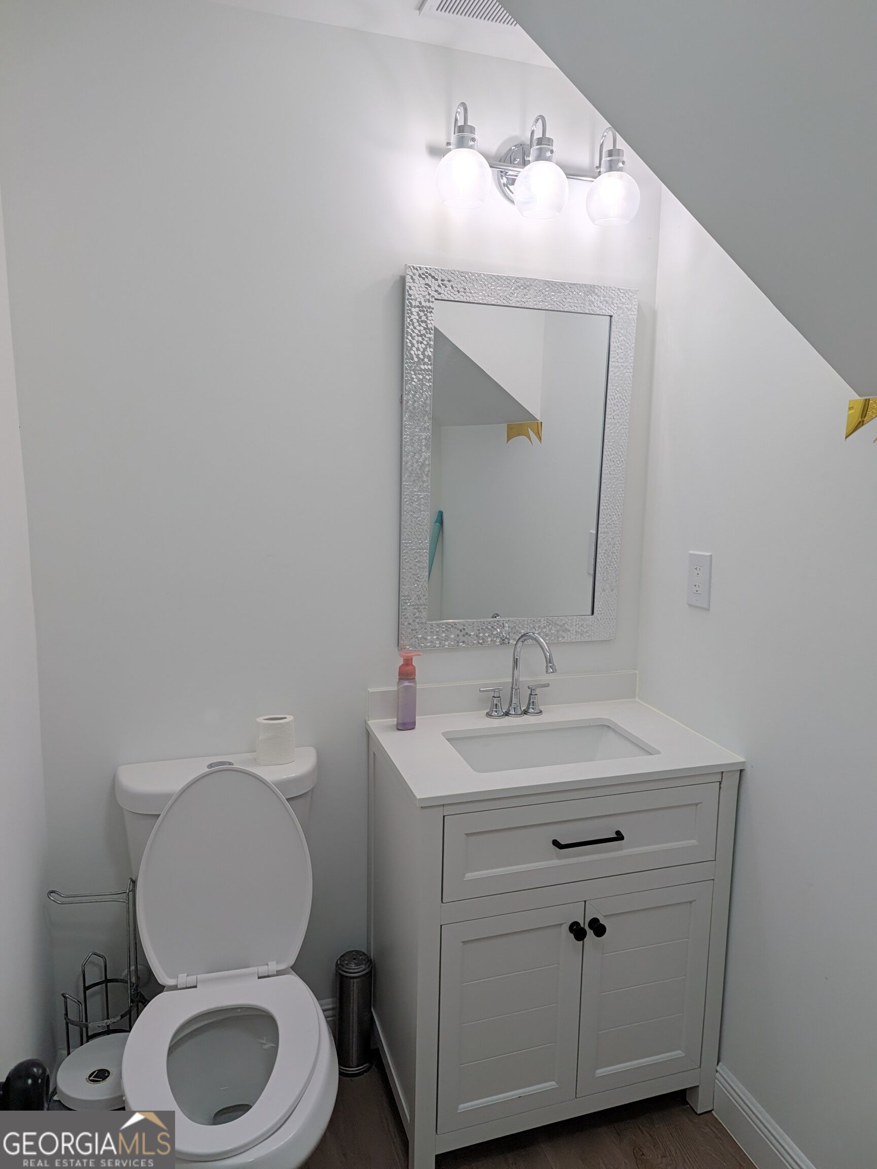 681 Burtons Cove Property Photo 10