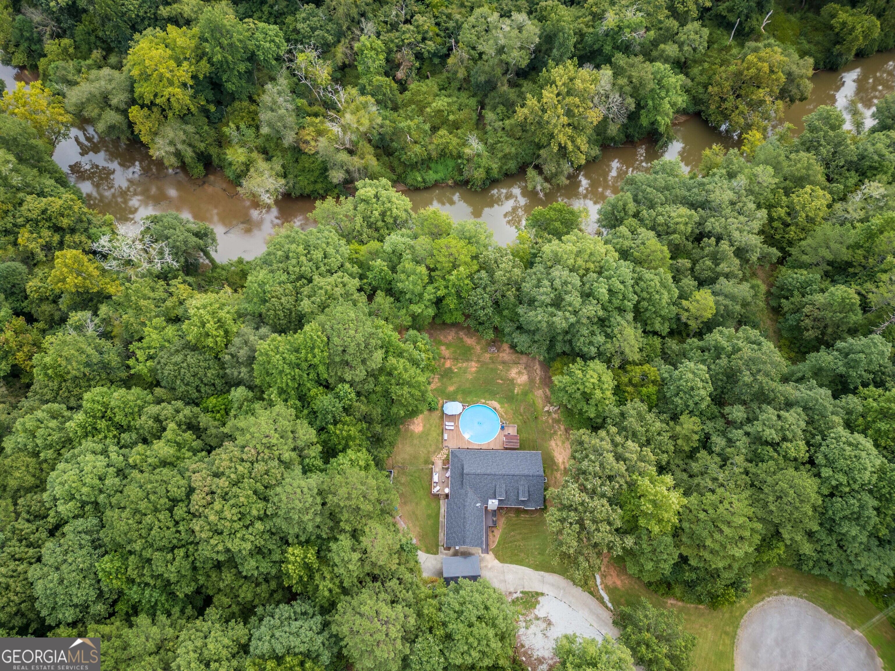 265 Riverbrooke Trail Property Photo 2