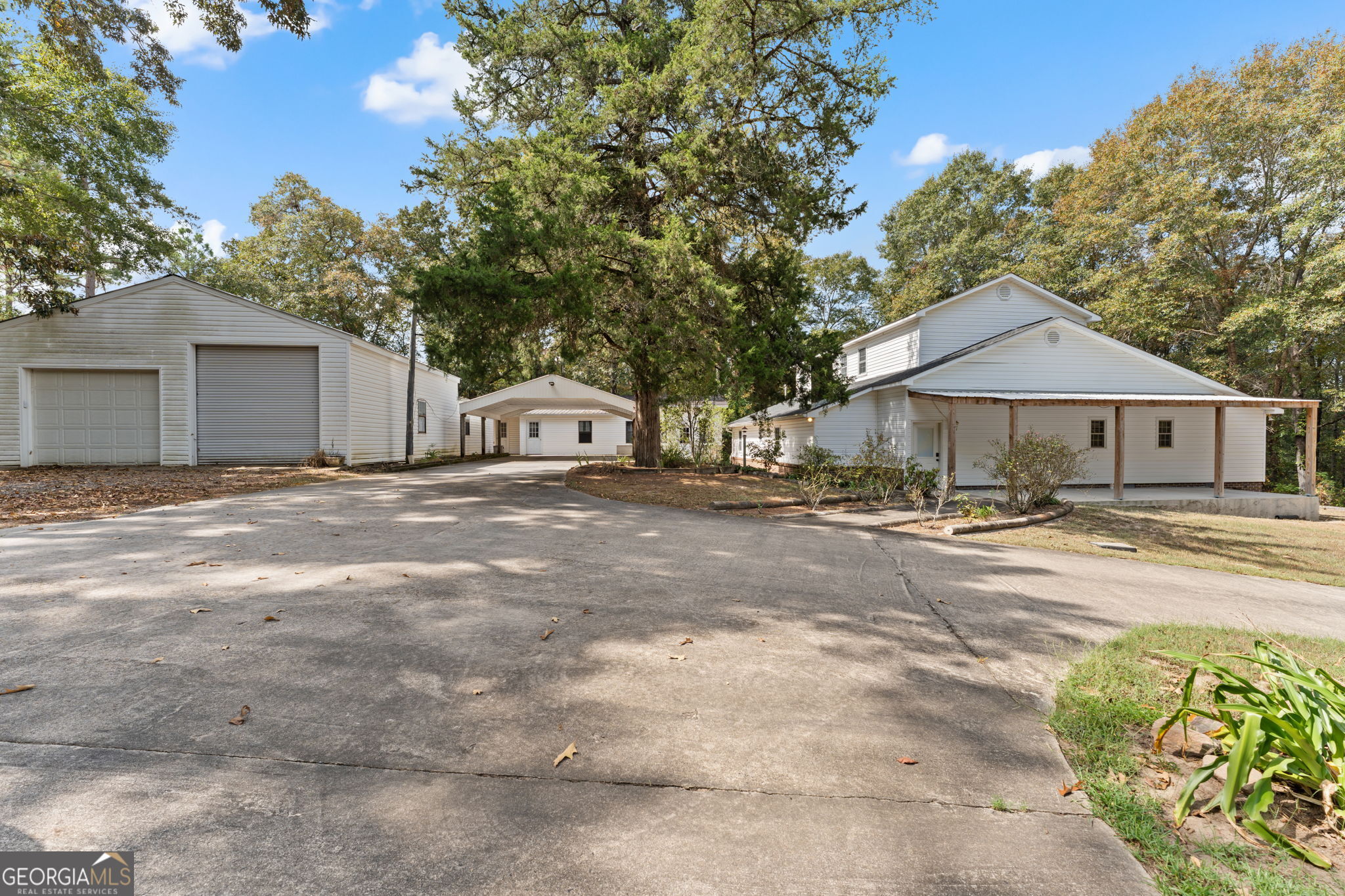 5682 Hartley Bridge Road Property Photo 1
