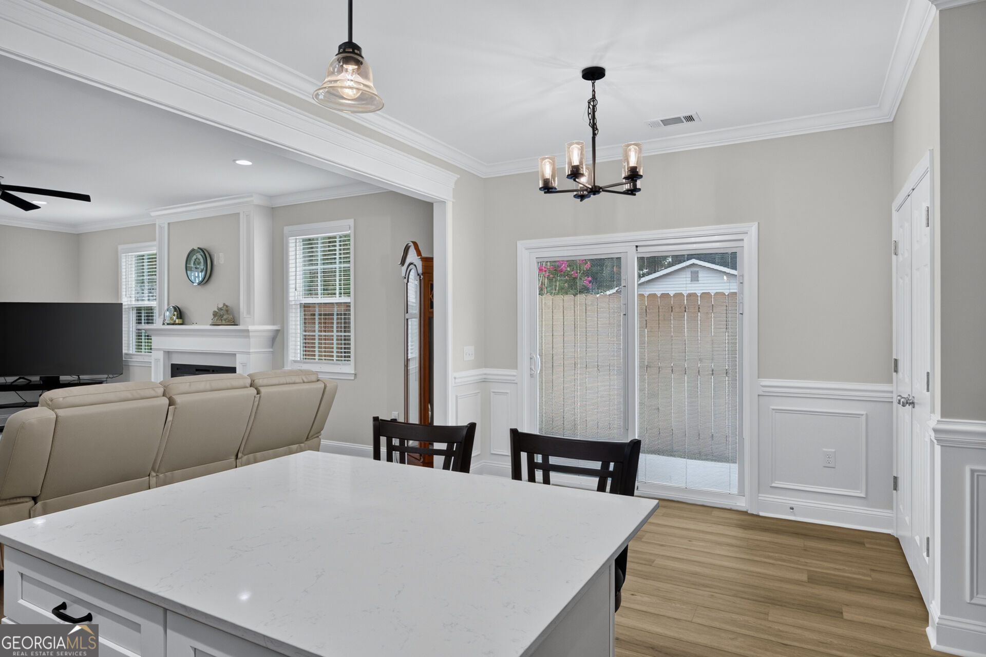 125 Houston Street Property Photo 8