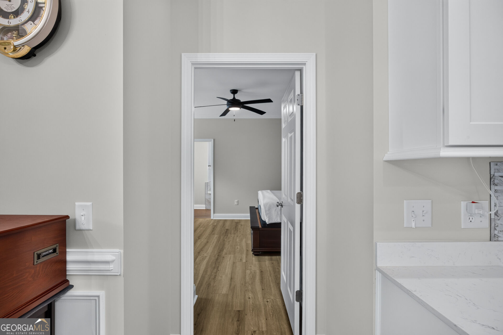 125 Houston Street Property Photo 9