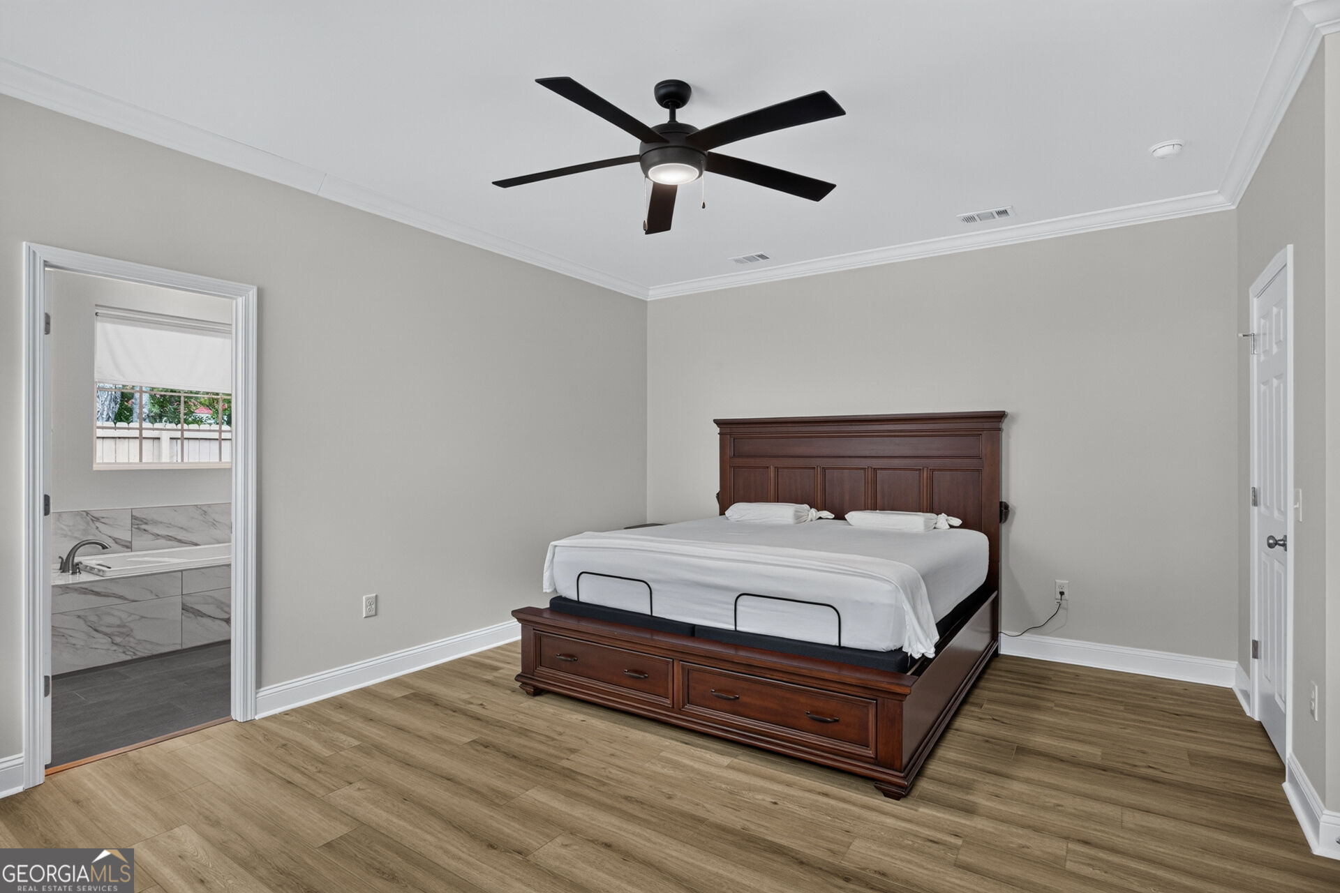 125 Houston Street Property Photo 10