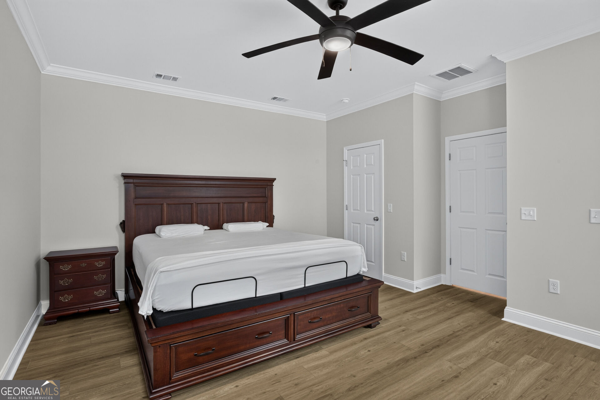 125 Houston Street Property Photo 11