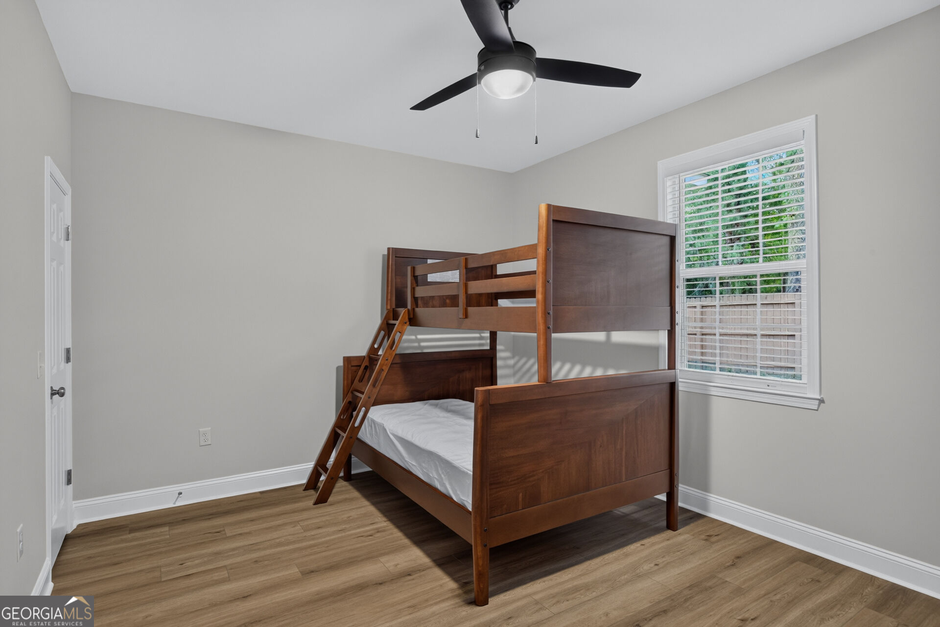 125 Houston Street Property Photo 25