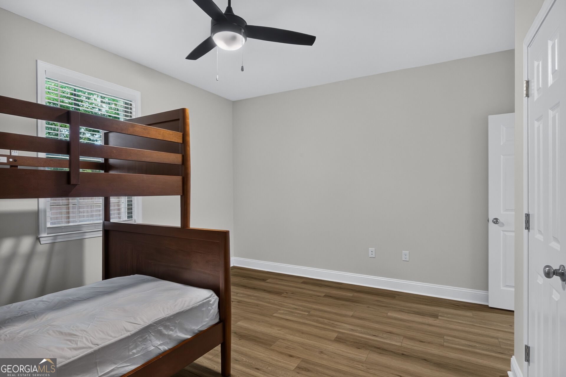 125 Houston Street Property Photo 27