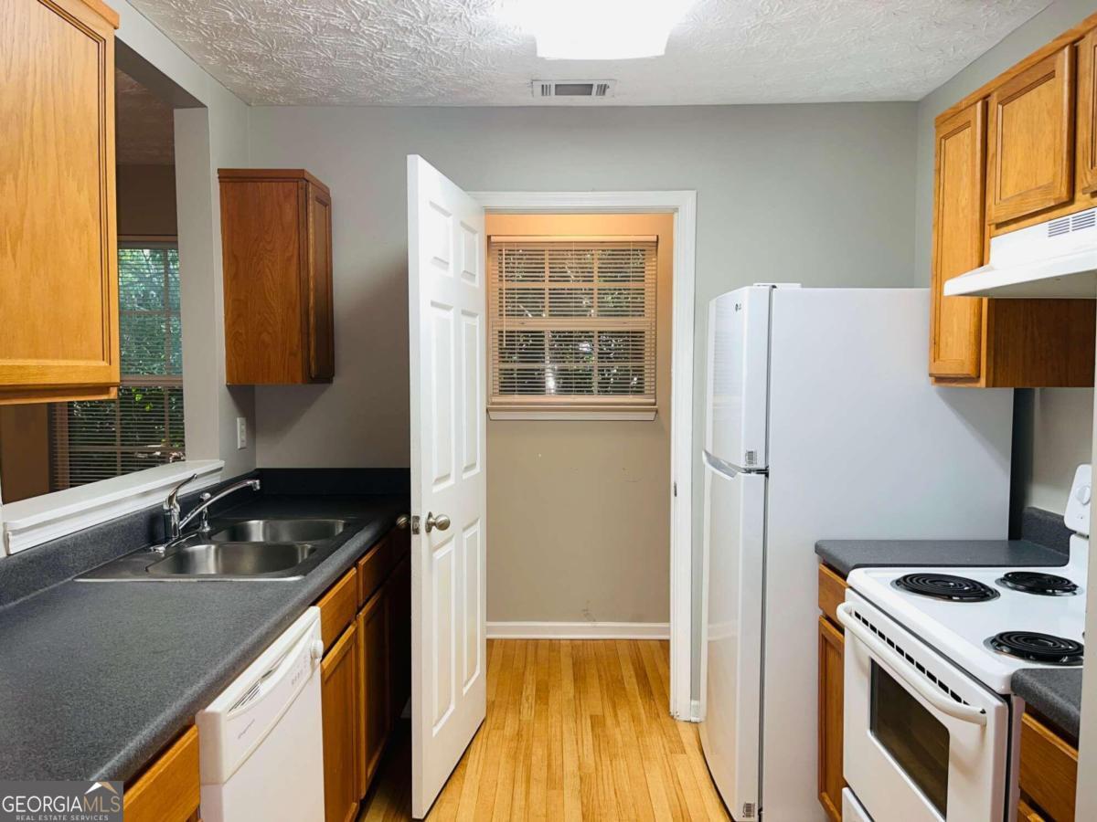 105 Granite Street # A Property Photo 7
